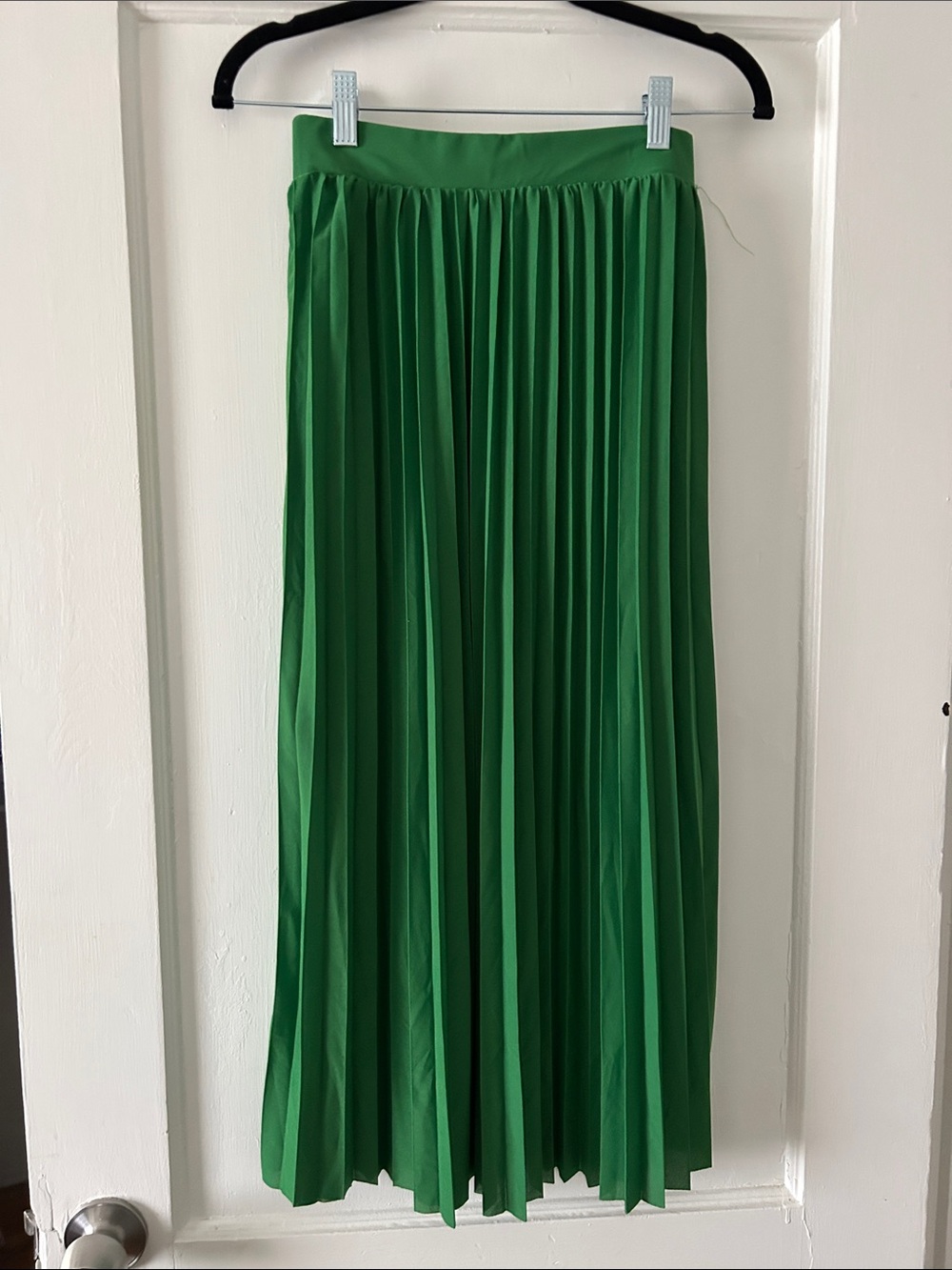 Green Pleated Maxi Skirt - Elegant Everyday Style